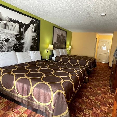 Super 8 By Wyndham Lake Of The Ozarks Eldon Экстерьер фото