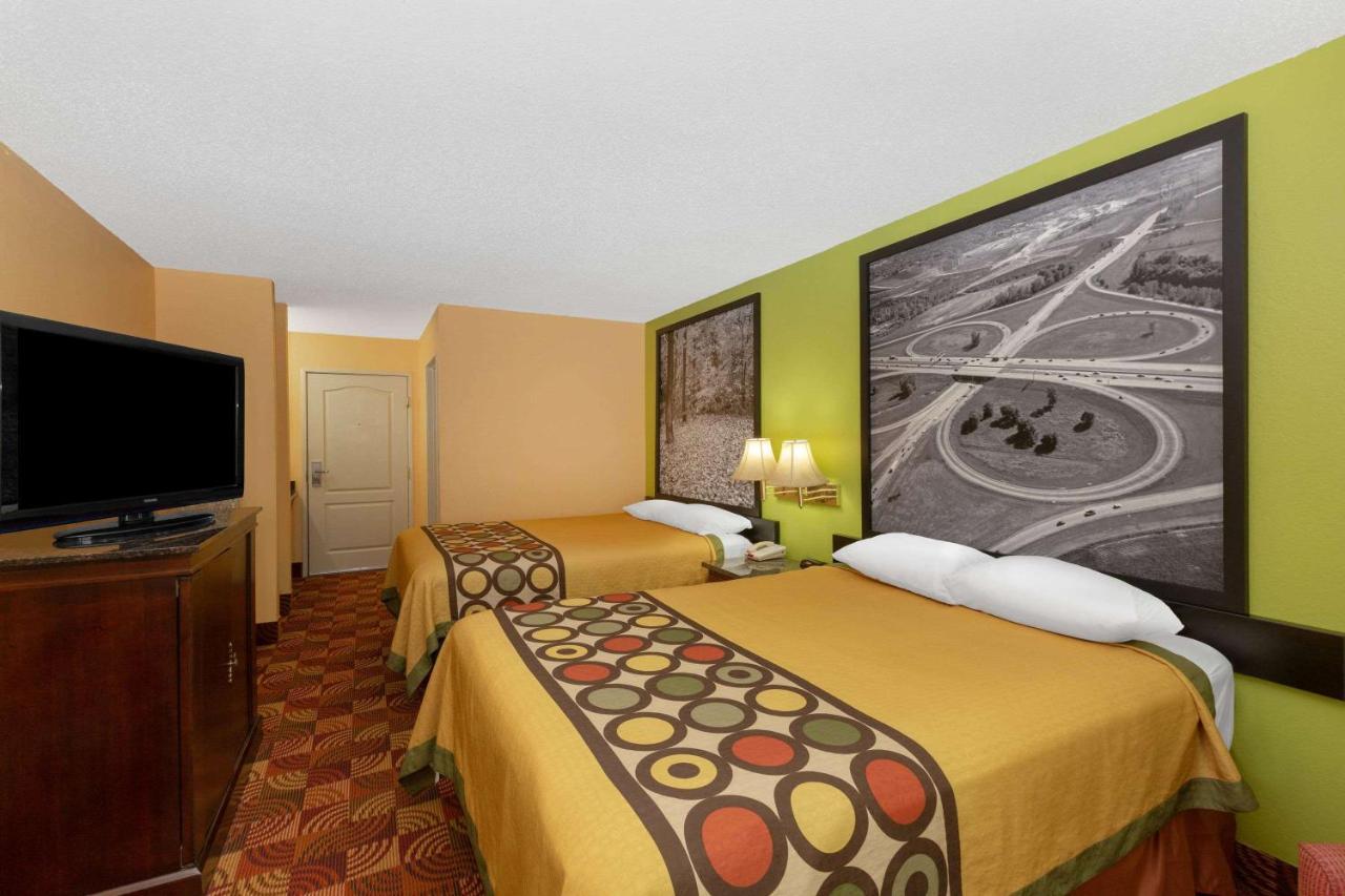 Super 8 By Wyndham Lake Of The Ozarks Eldon Экстерьер фото